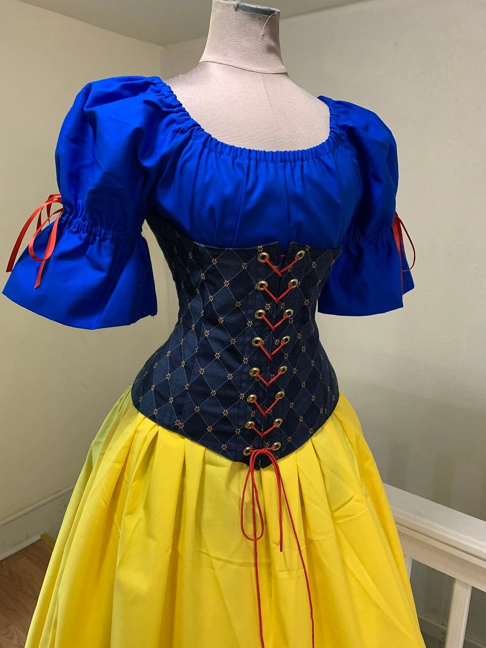 Snow White - Image 5
