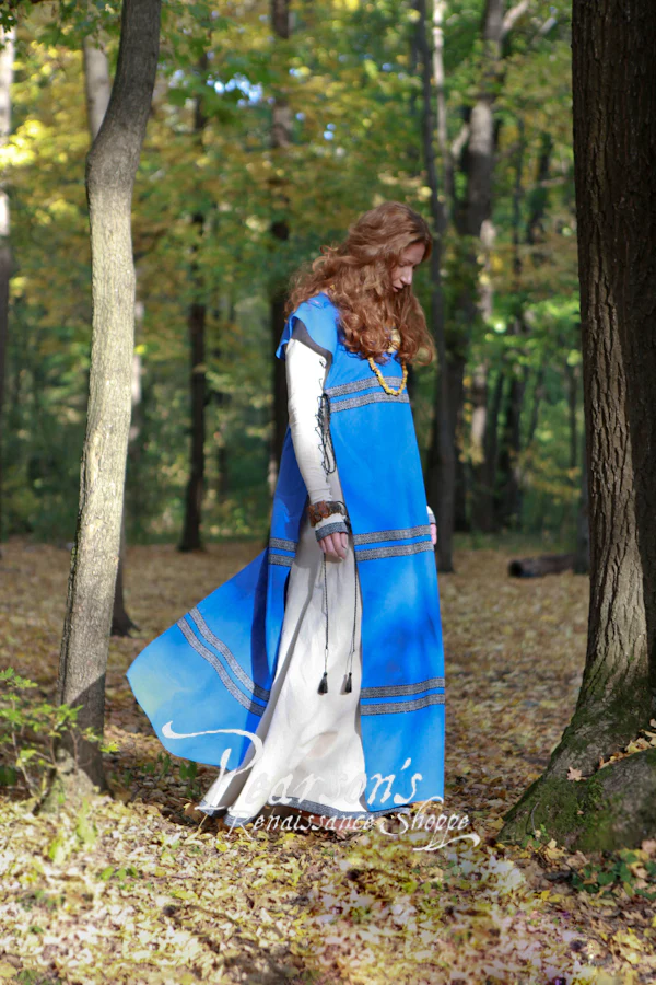 Sunshine Janet Surcoat - Image 3